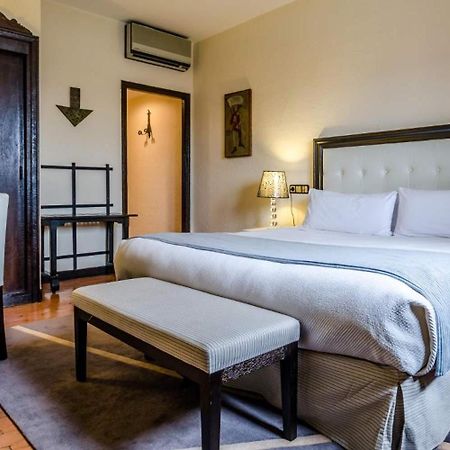 Hotel Temple פונפרדה מראה חיצוני תמונה